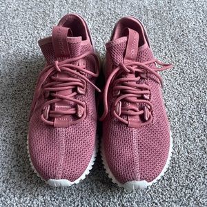 Adidas originals Women’s Tubular Shadow Running shoe.